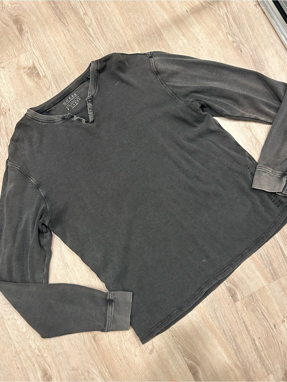 Men's Guess Long Sleeve Ribbed V-Neck Sweater - Charcoal
